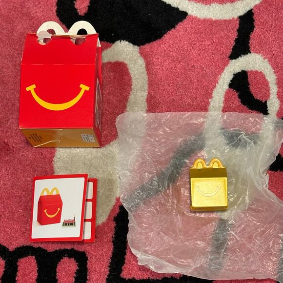 McDonald’s 2025 Gold Mini Happy Meal Box Toy - Picture 3 of 10